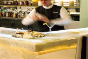 Four Seasons Hotel Toronto - Deluxe