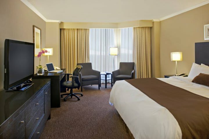 Hotel Delta Toronto East