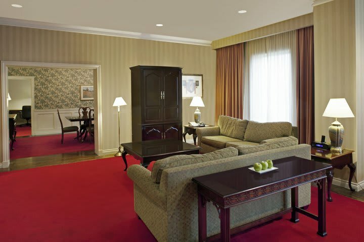 Hotel Delta Toronto East