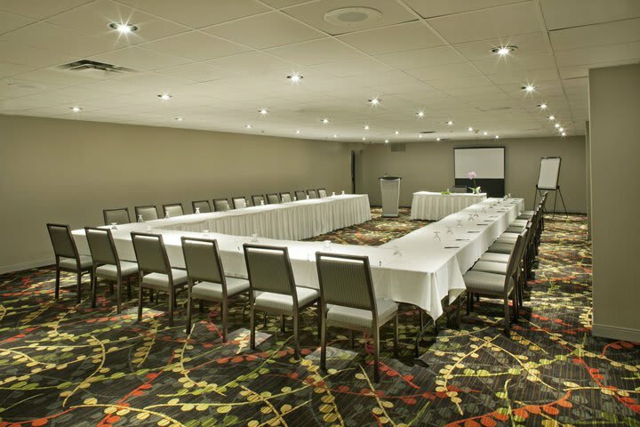 Hotel Delta Toronto East