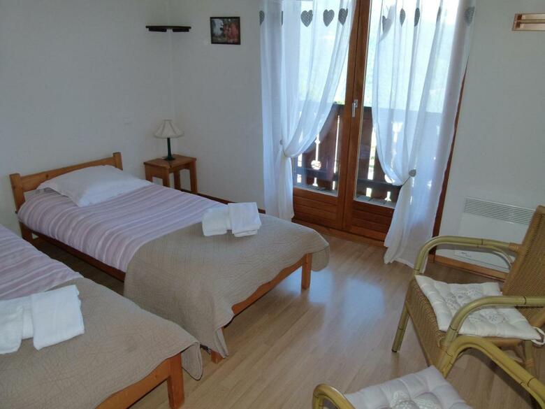 Hostal Chalet De La Yodine