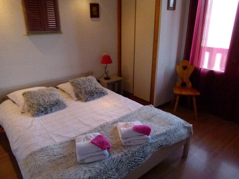 Hostal Chalet De La Yodine