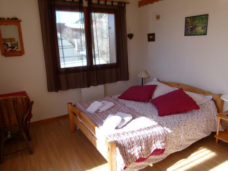 Hostal Chalet De La Yodine