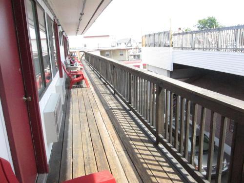 Hampton Harbor Motel