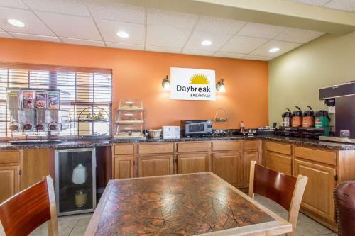 Motel Days Inn Orange