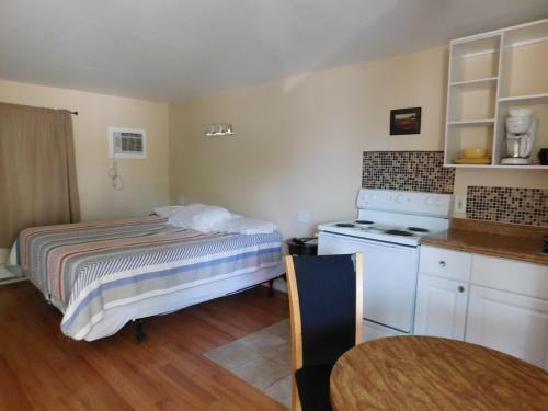 Emerald Isle Motel - Hampton