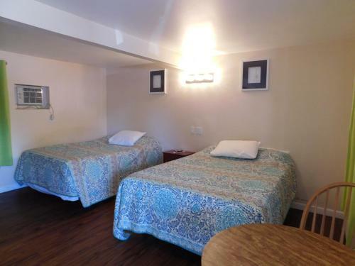 Emerald Isle Motel - Hampton