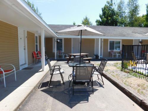 Emerald Isle Motel - Hampton