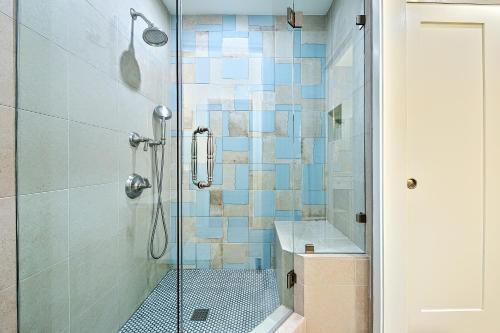 Mission Beach Getaway Condo