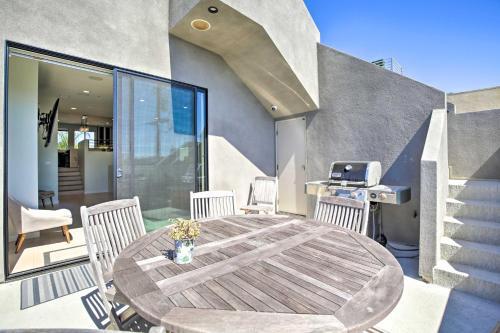 Upscale Beach Rowhome With Rooftop And Bay Views!