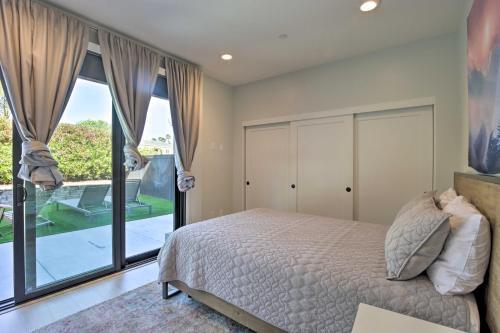 Upscale Beach Rowhome With Rooftop And Bay Views!