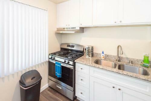 Apartamento Bright Stylish 2br With Pool Gym-15mins To Beach