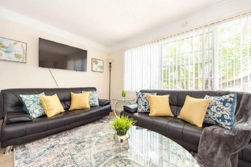Apartamento Bright Stylish 2br With Pool Gym-15mins To Beach