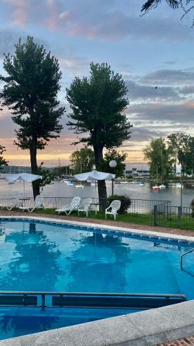 Apartamento Frente Al Lago Y Veleros �nico