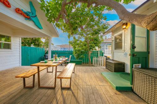 Ocean Beach Cottage And Casita