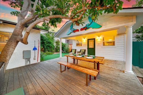 Ocean Beach Cottage And Casita