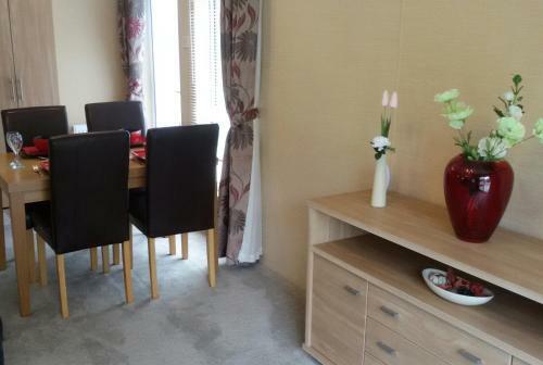 20 The Glade, Bideford Bay Holiday Park