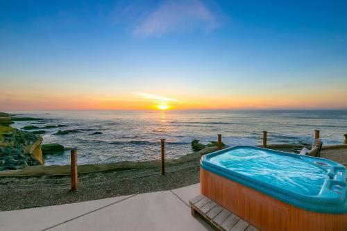 Sunset Cliffs Escape #2