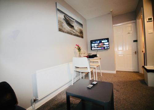 Modern 1 Bedroom Belfast Apartment A