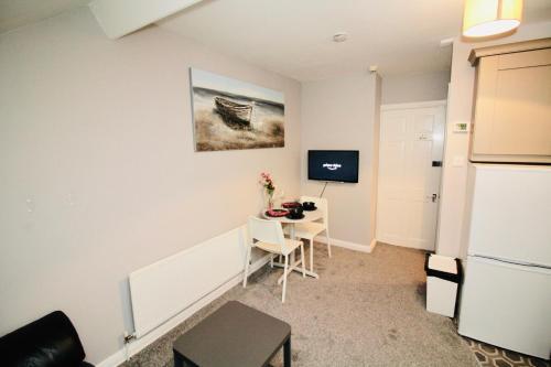 Modern 1 Bedroom Belfast Apartment A