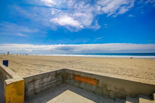 El Carmel Escape