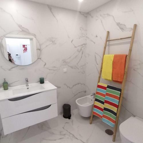 Apartamento Ribeira D'ilhas Central Home