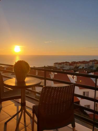Apartamento Ribeira D'ilhas Central Home