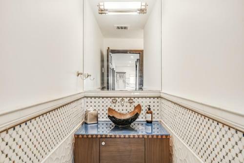 Crown Point Villa