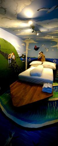 Rose Titanic Belfast Romantic World