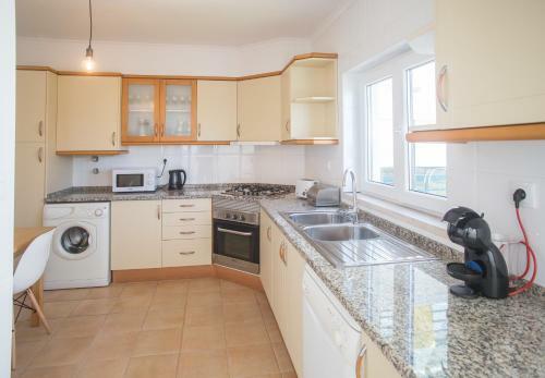 Flh Ericeira Sunny Apartment With Pool