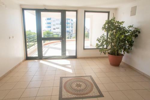 Flh Ericeira Sunny Apartment With Pool