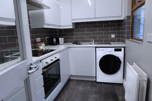 Apartamento Broadway Belfast! Central Location! Sleeps 6!