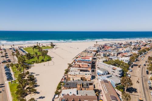 Soft Sands & Ocean Views