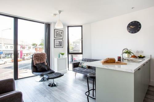 Apartamento Luxury Fully Equipped Kitchen Ormeau Park