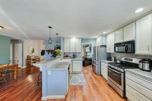 Wine Country Retreat With Ev Charging Onsite.