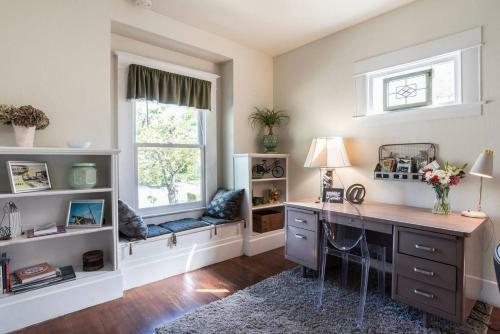 Retro Bungalow