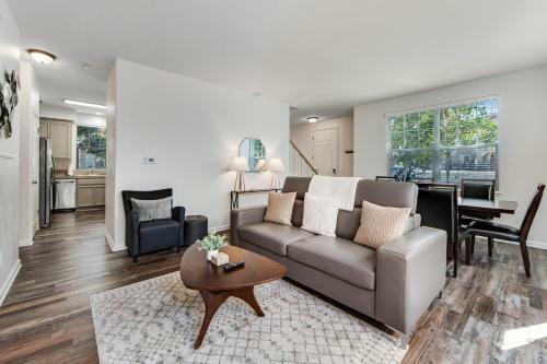 Crosspoint House
