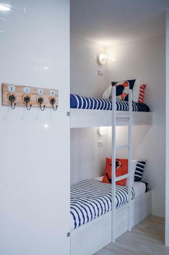 Albergue Ferrel Surf School