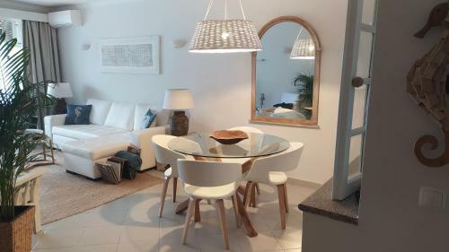 Three Palms Apartment