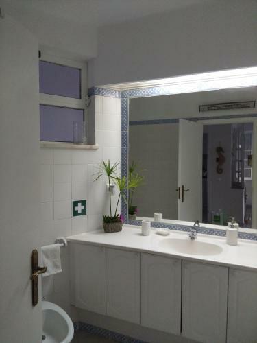Three Palms Apartment