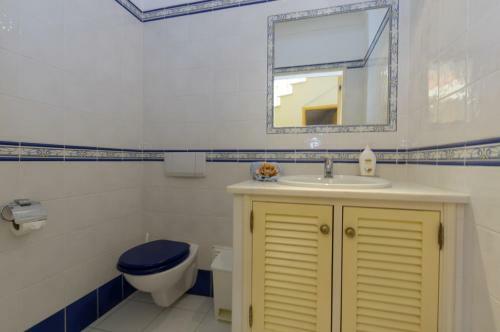 Luxurious Villa With Beautiful See Views & Spacious Garden