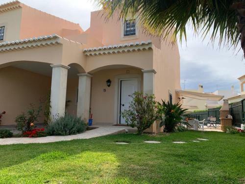 Casa Das Roseiras