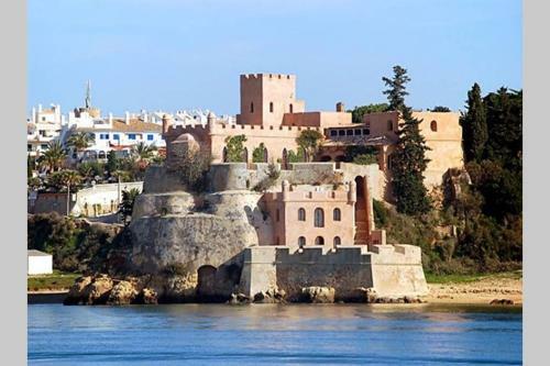 T2 Ferragudo Cosy Beach Apartment
