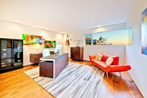 Solana Modern Paradise