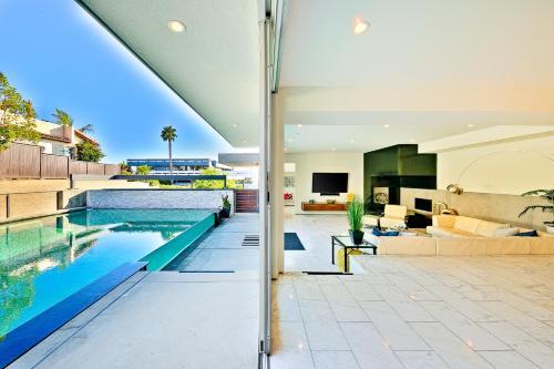 Solana Modern Paradise