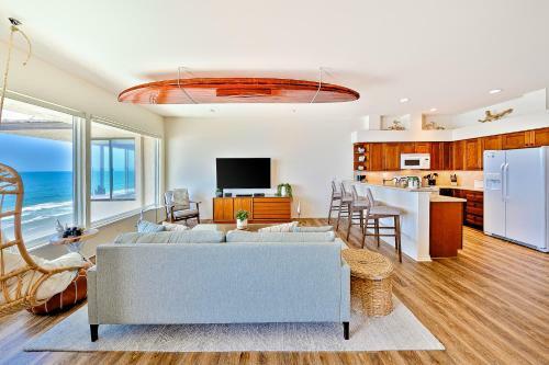 Beachfront Del Mar Beach Club