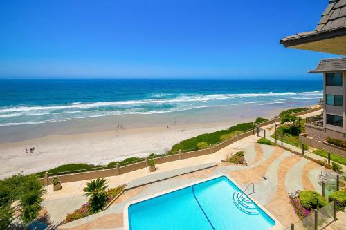 Beachfront Del Mar Beach Club
