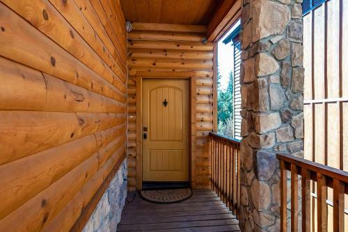 Sierra Pines Villa