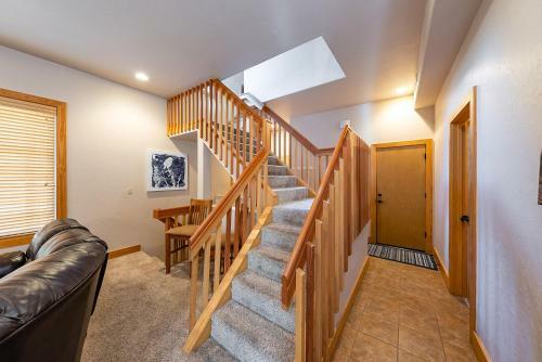 Sierra Pines Villa