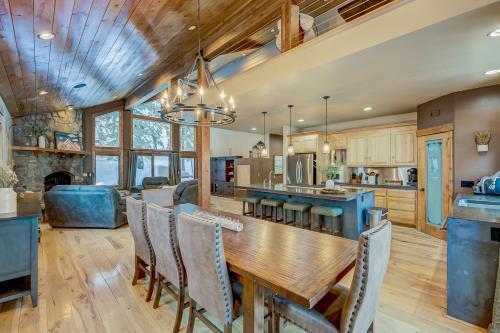 Summit Chalet
